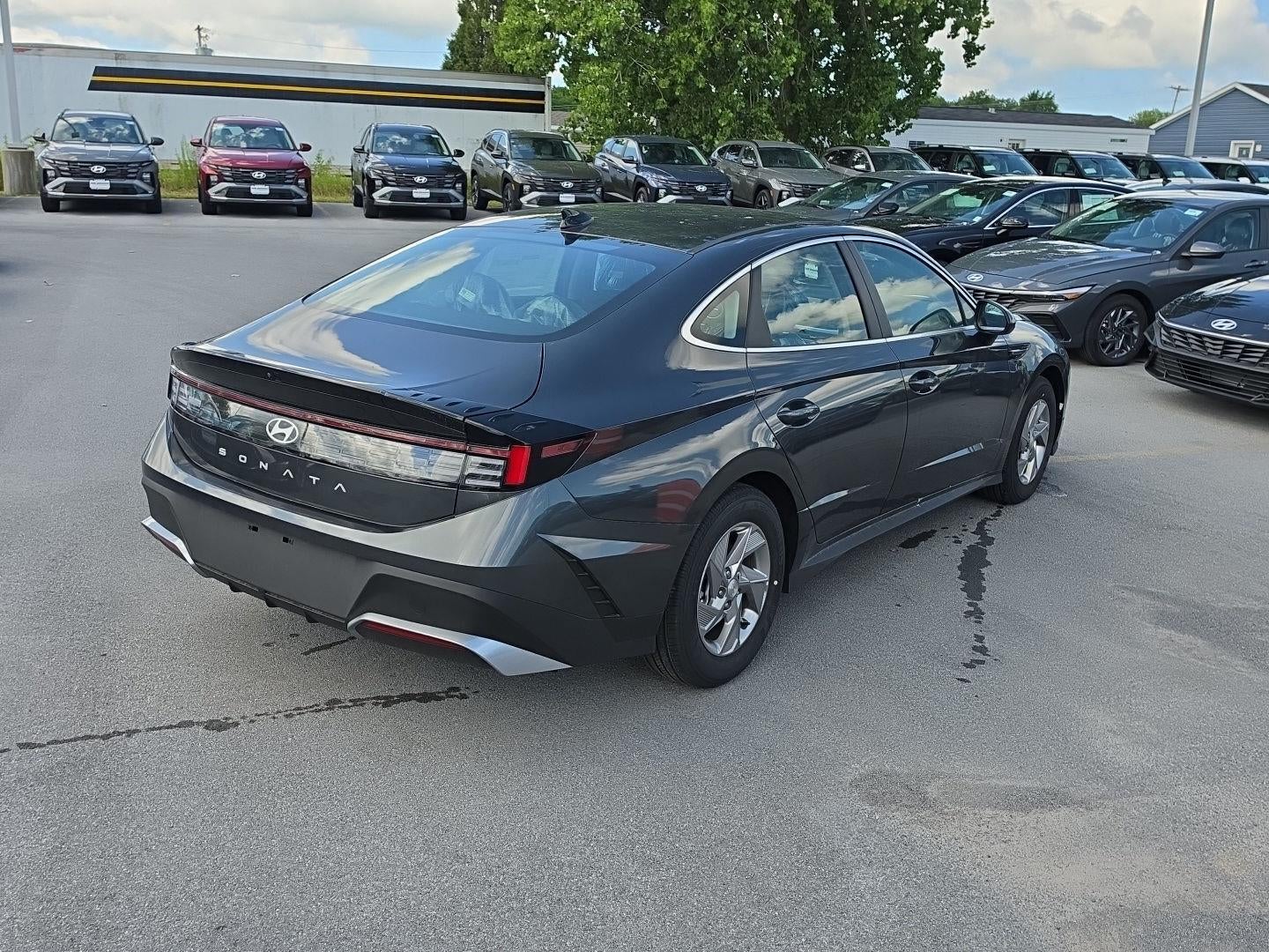 2026 Hyundai SONATA SE