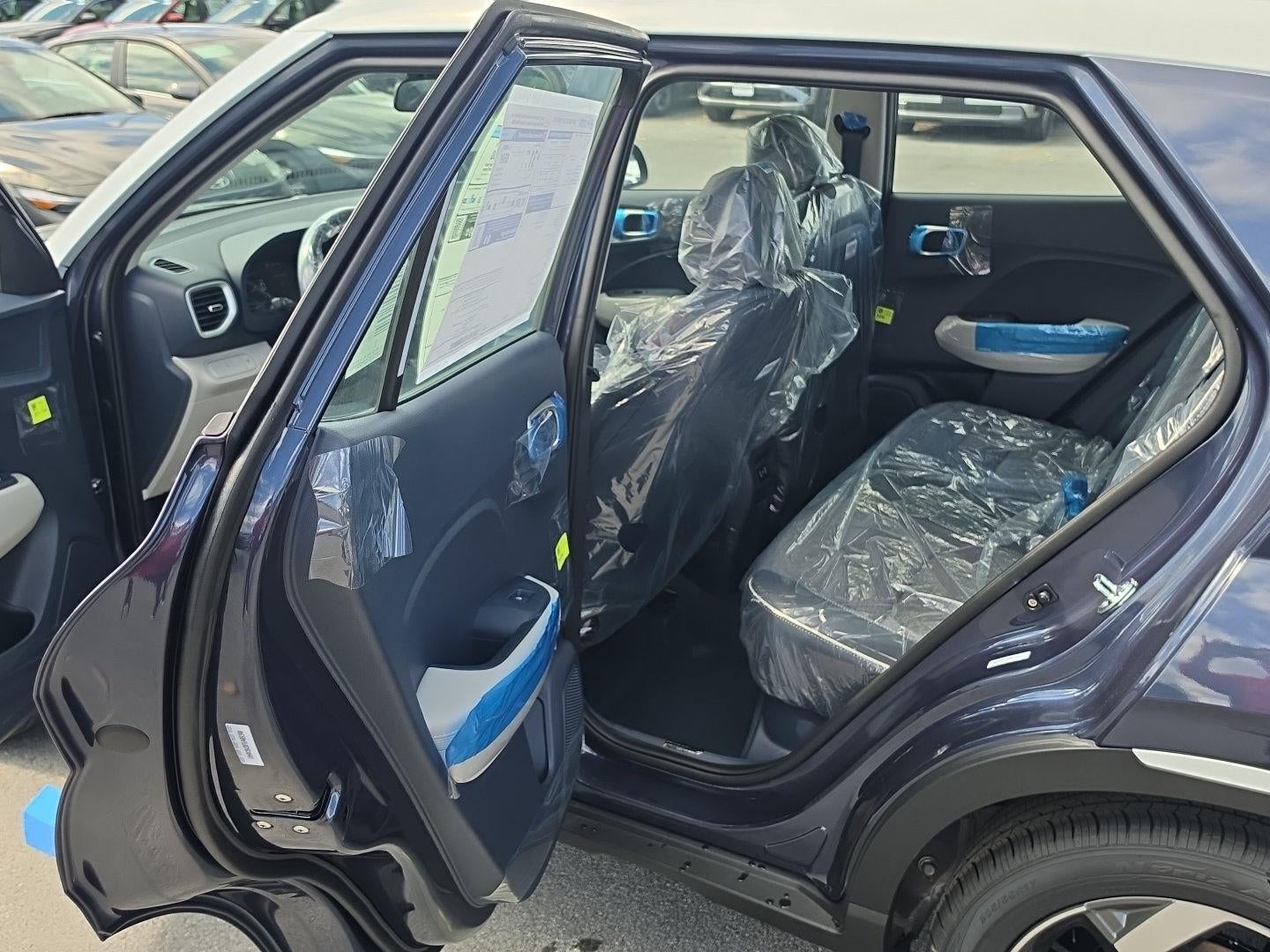 2026 Hyundai VENUE SEL W/Two-Tone Roof