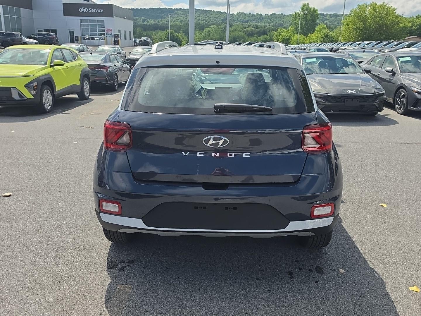 2026 Hyundai VENUE SEL W/Two-Tone Roof