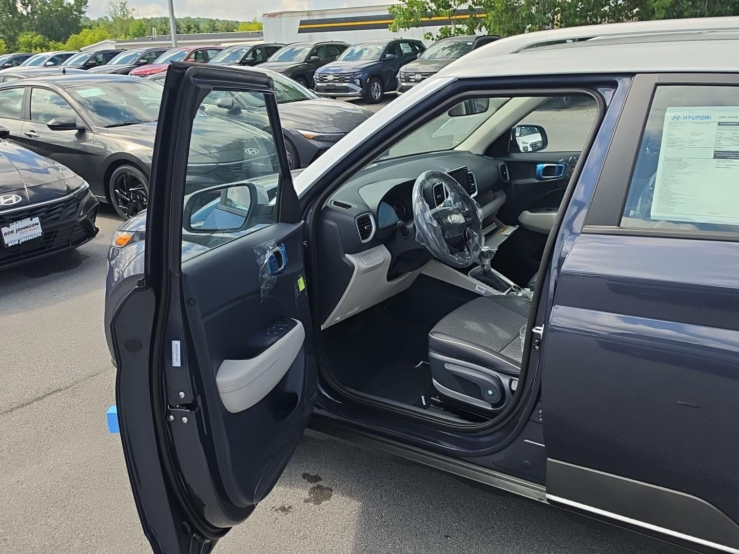 2026 Hyundai VENUE SEL W/Two-Tone Roof