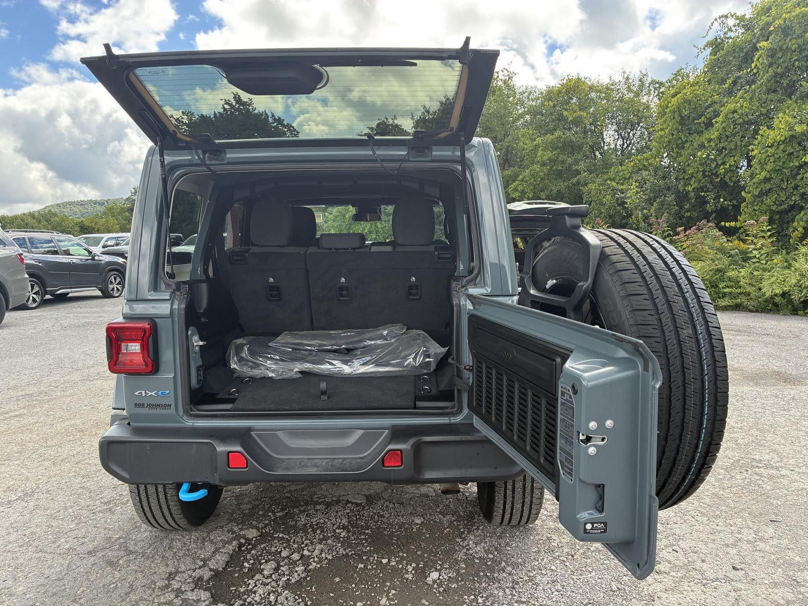 2024 Jeep Wrangler 4Xe Sahara