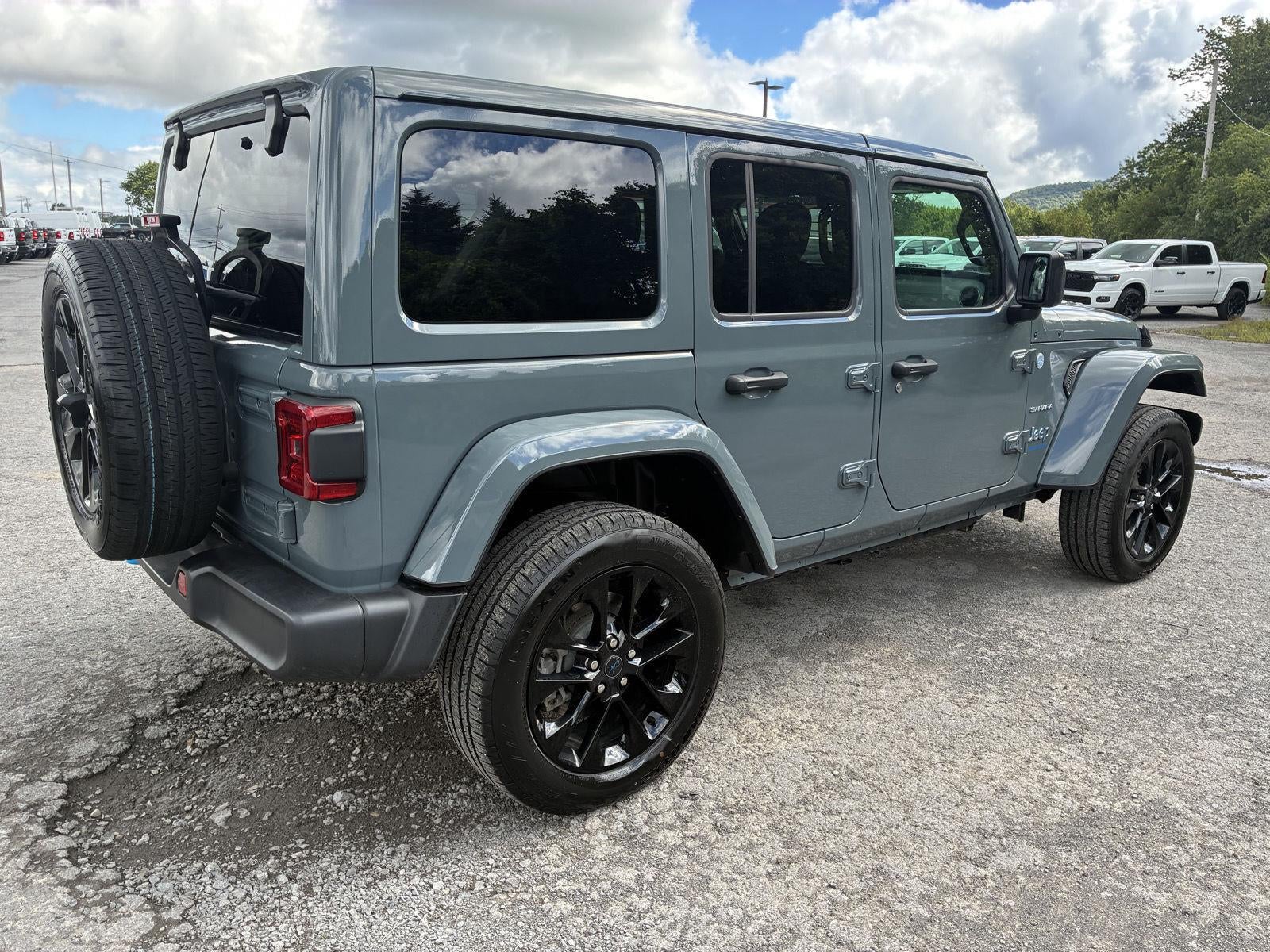 2024 Jeep Wrangler 4Xe Sahara