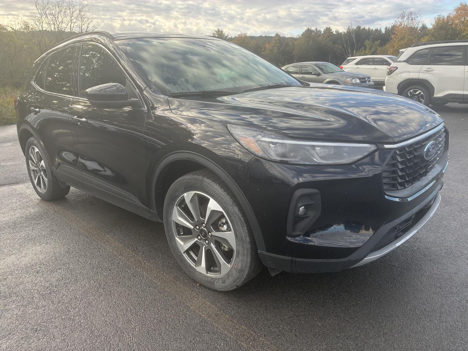 2025 Ford Escape Platinum