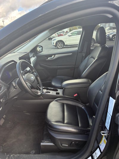 2025 Ford Escape Platinum