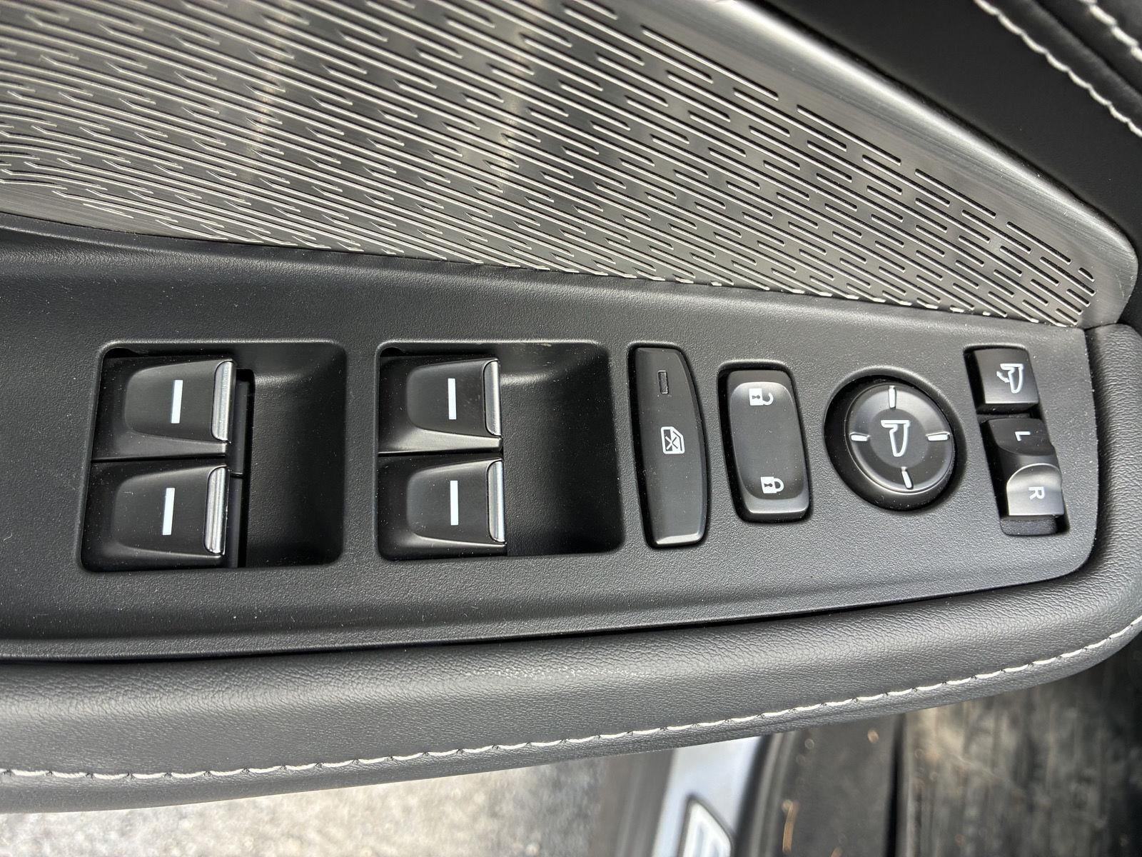 2024 Acura MDX w/Advance Package
