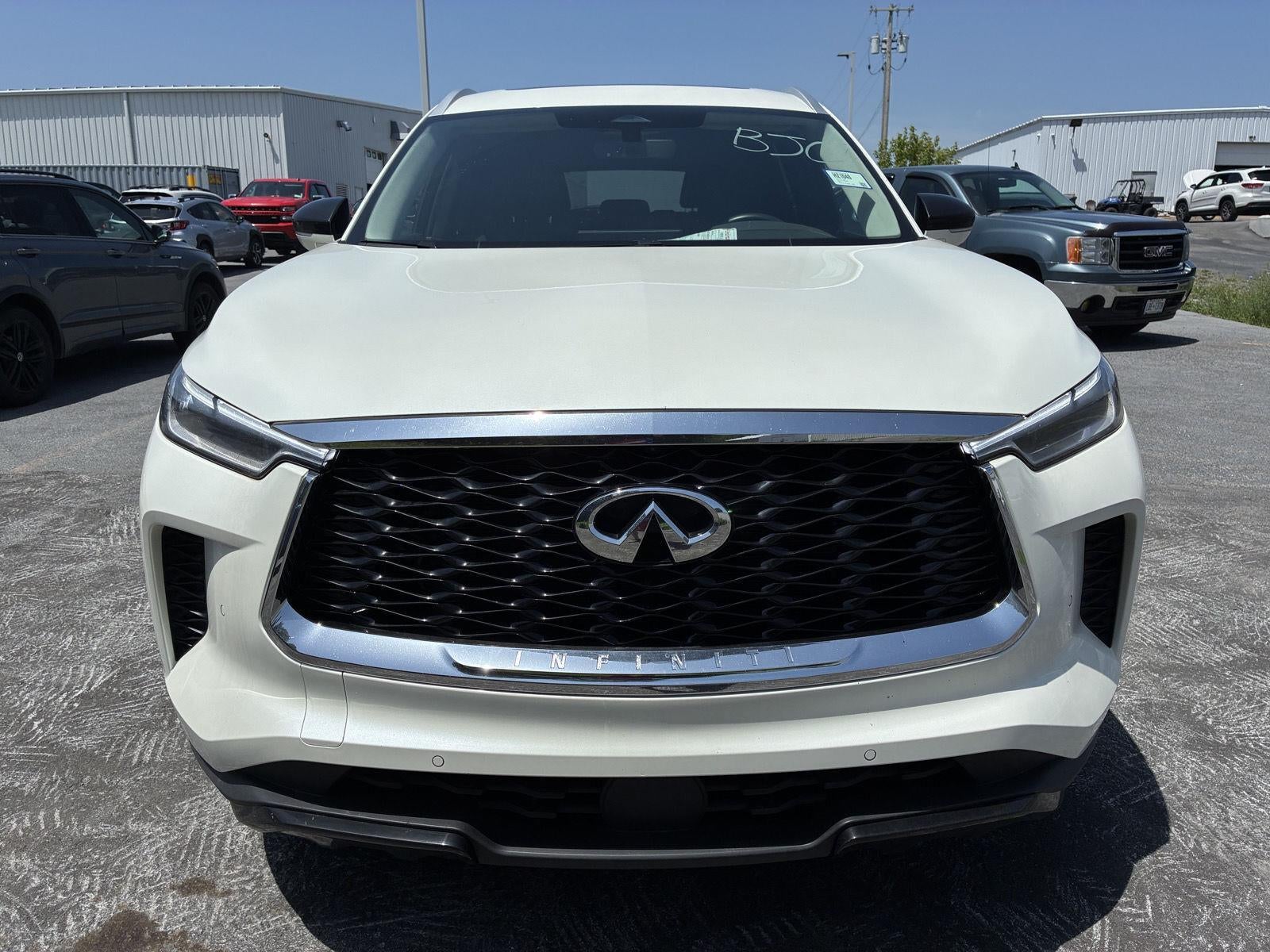 2024 INFINITI QX60 LUXE