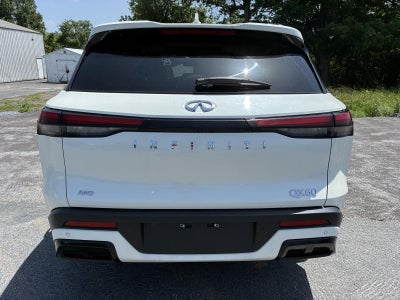 2024 INFINITI QX60 LUXE