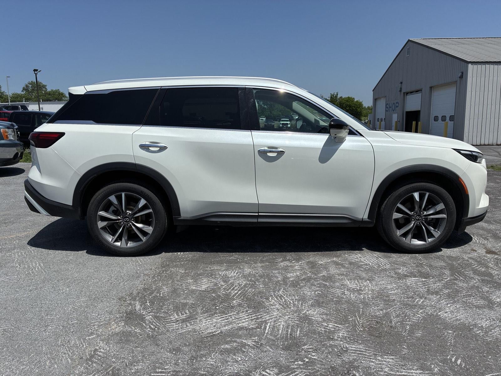 2024 INFINITI QX60 LUXE