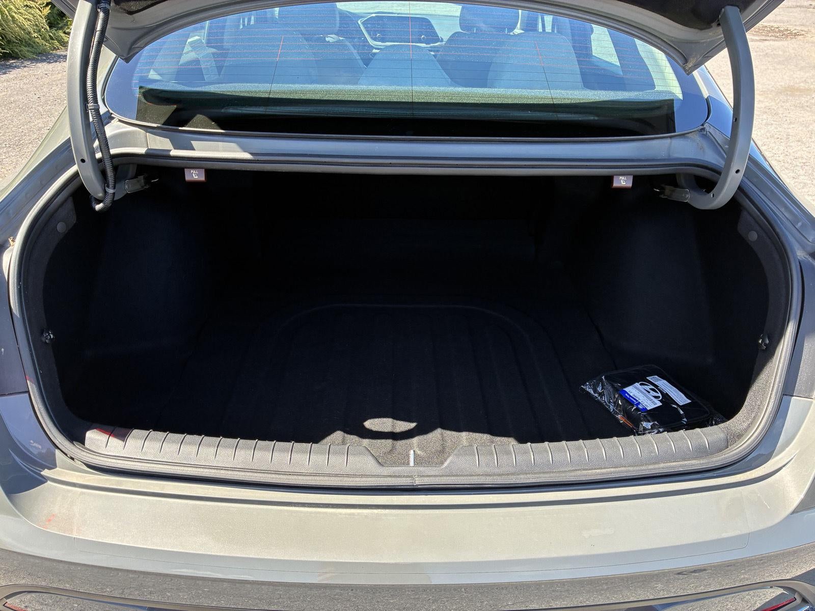 2022 Hyundai SONATA SE