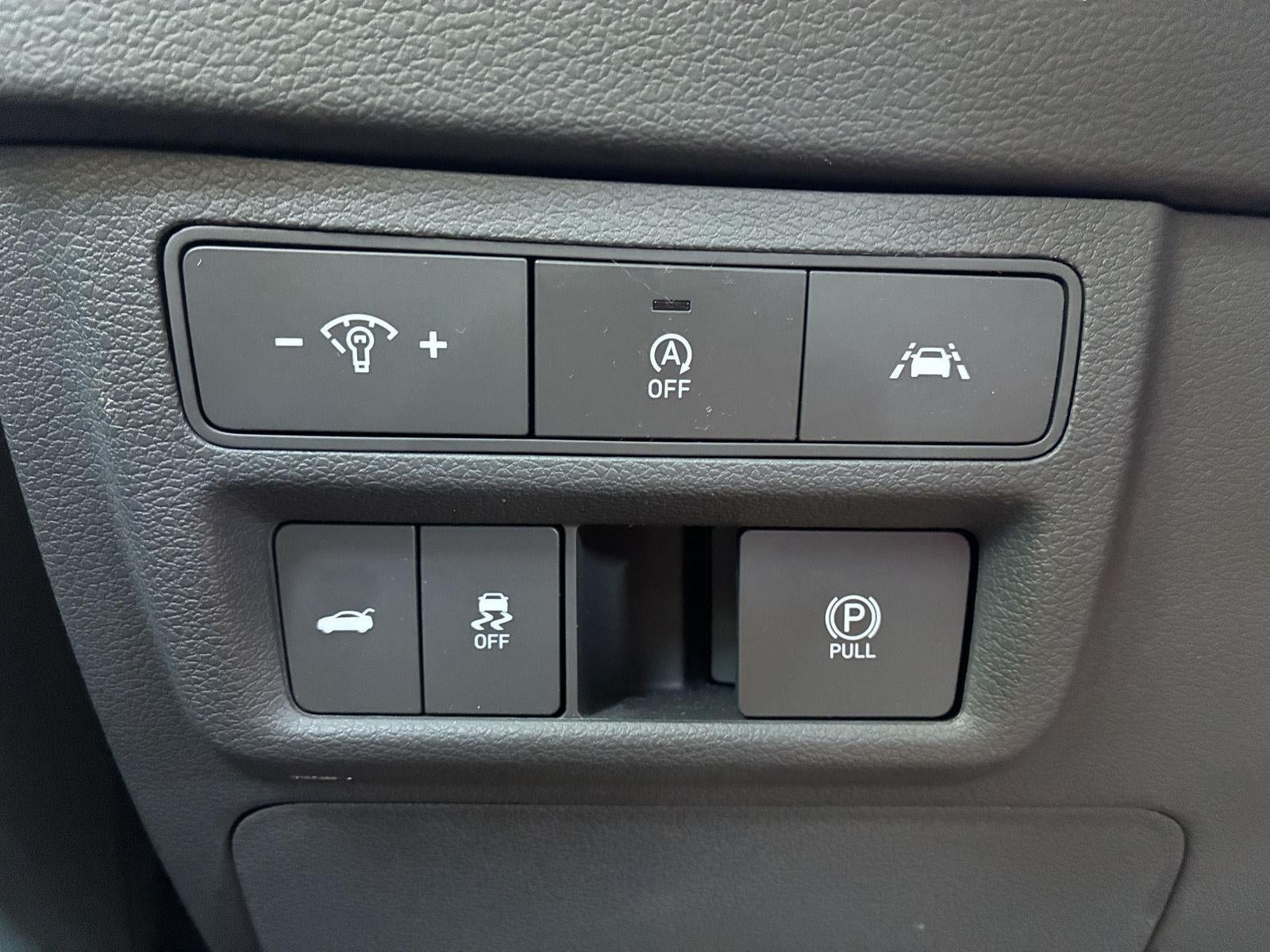 2022 Hyundai SONATA SE