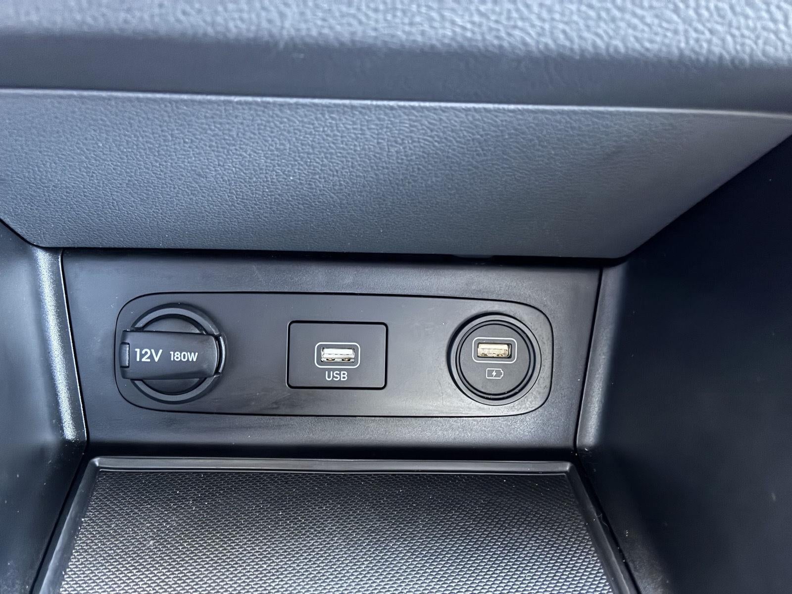 2022 Hyundai SONATA SE