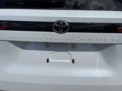 2026 Toyota Grand Highlander LE
