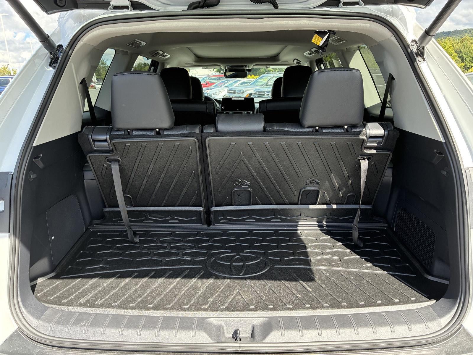 2026 Toyota Grand Highlander LE