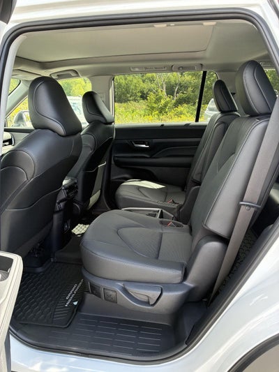 2026 Toyota Grand Highlander LE