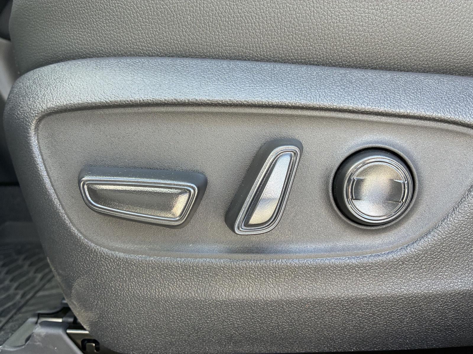 2026 Toyota Grand Highlander LE