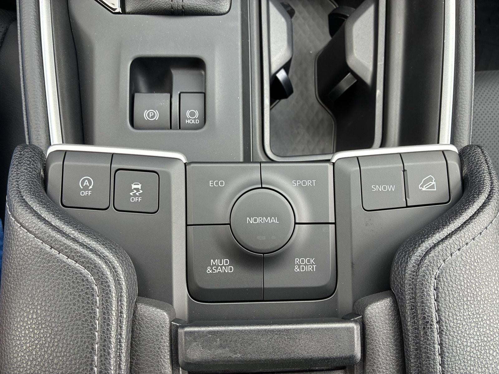 2026 Toyota Grand Highlander LE