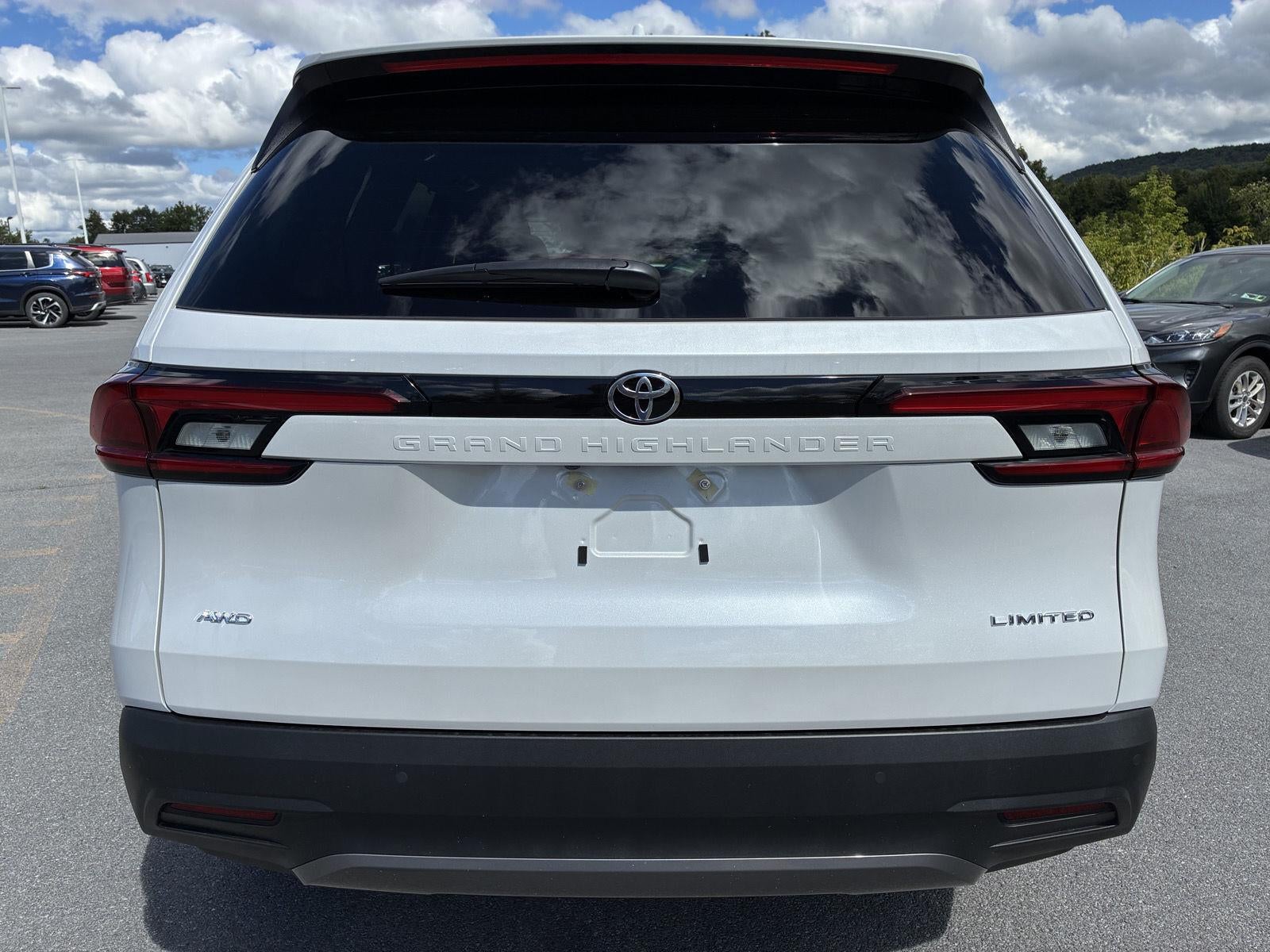 2026 Toyota Grand Highlander LE