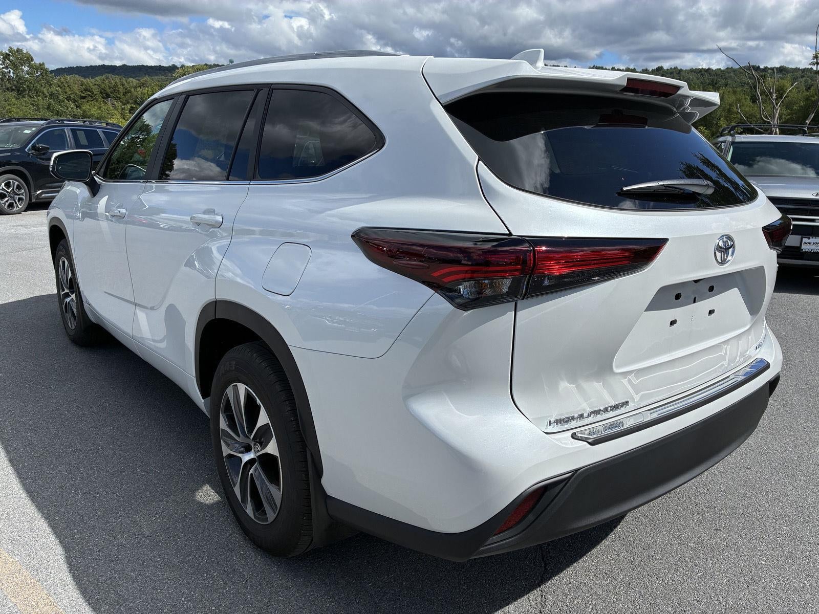 2026 Toyota Highlander Hybrid XLE