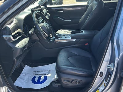 2021 Toyota Highlander Hybrid Limited