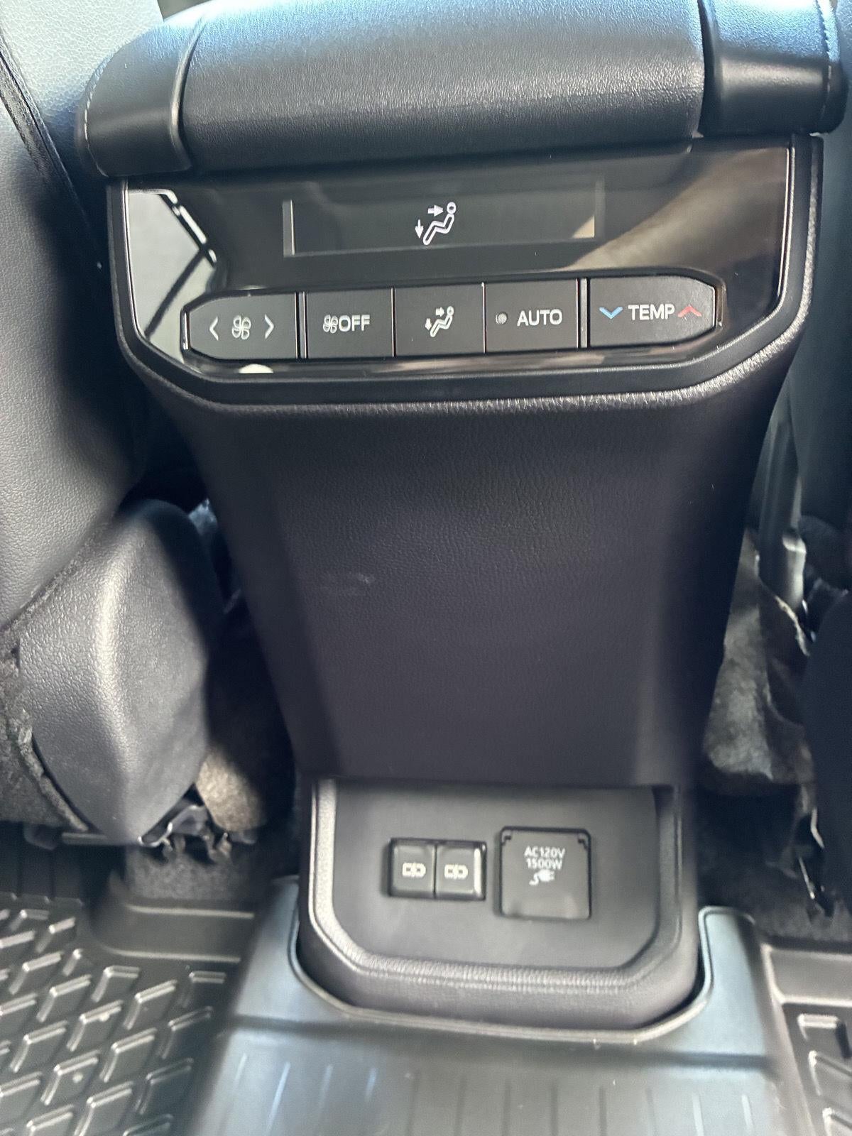 2026 Toyota Highlander Hybrid Limited