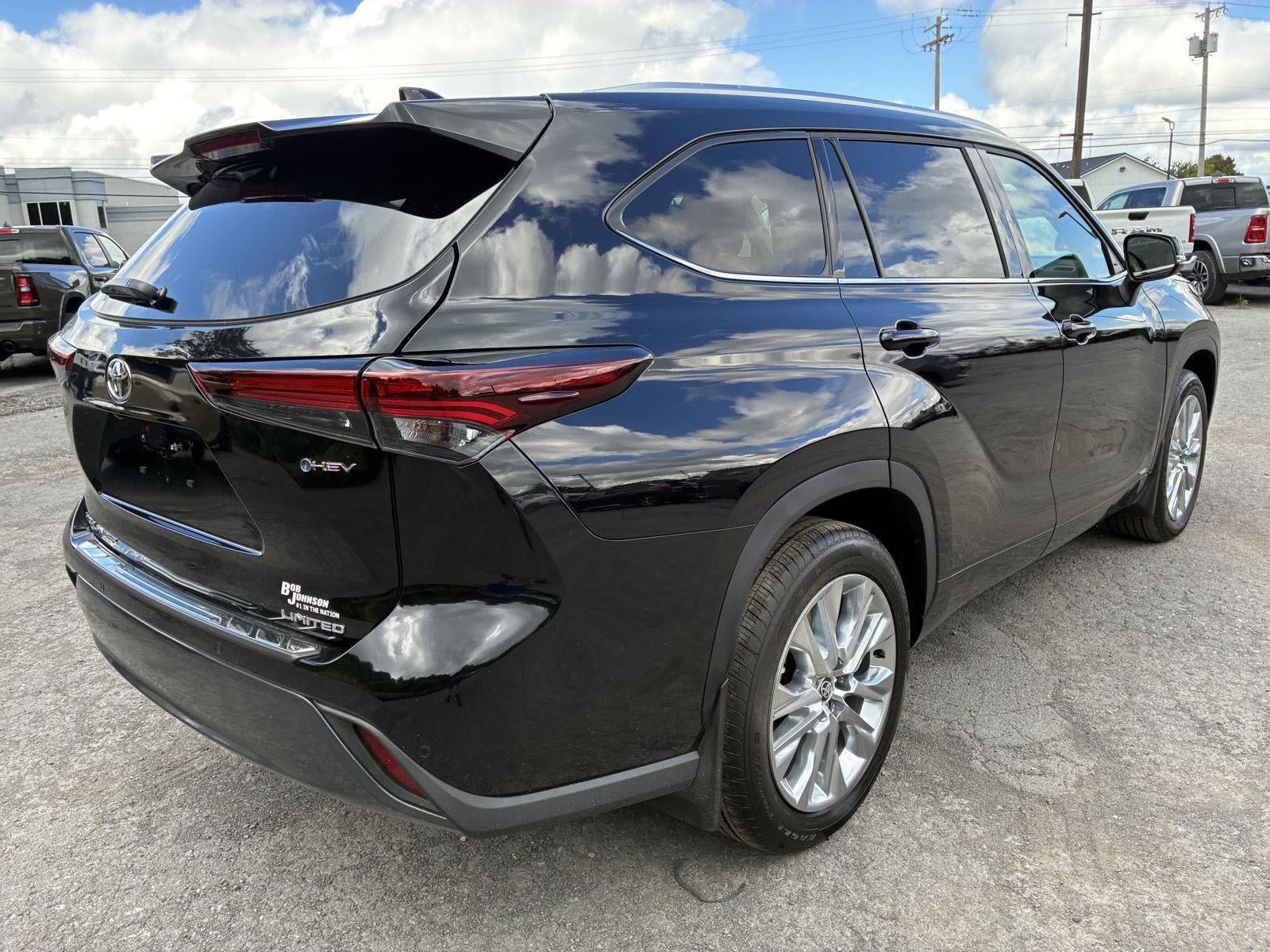 2026 Toyota Highlander Hybrid Limited