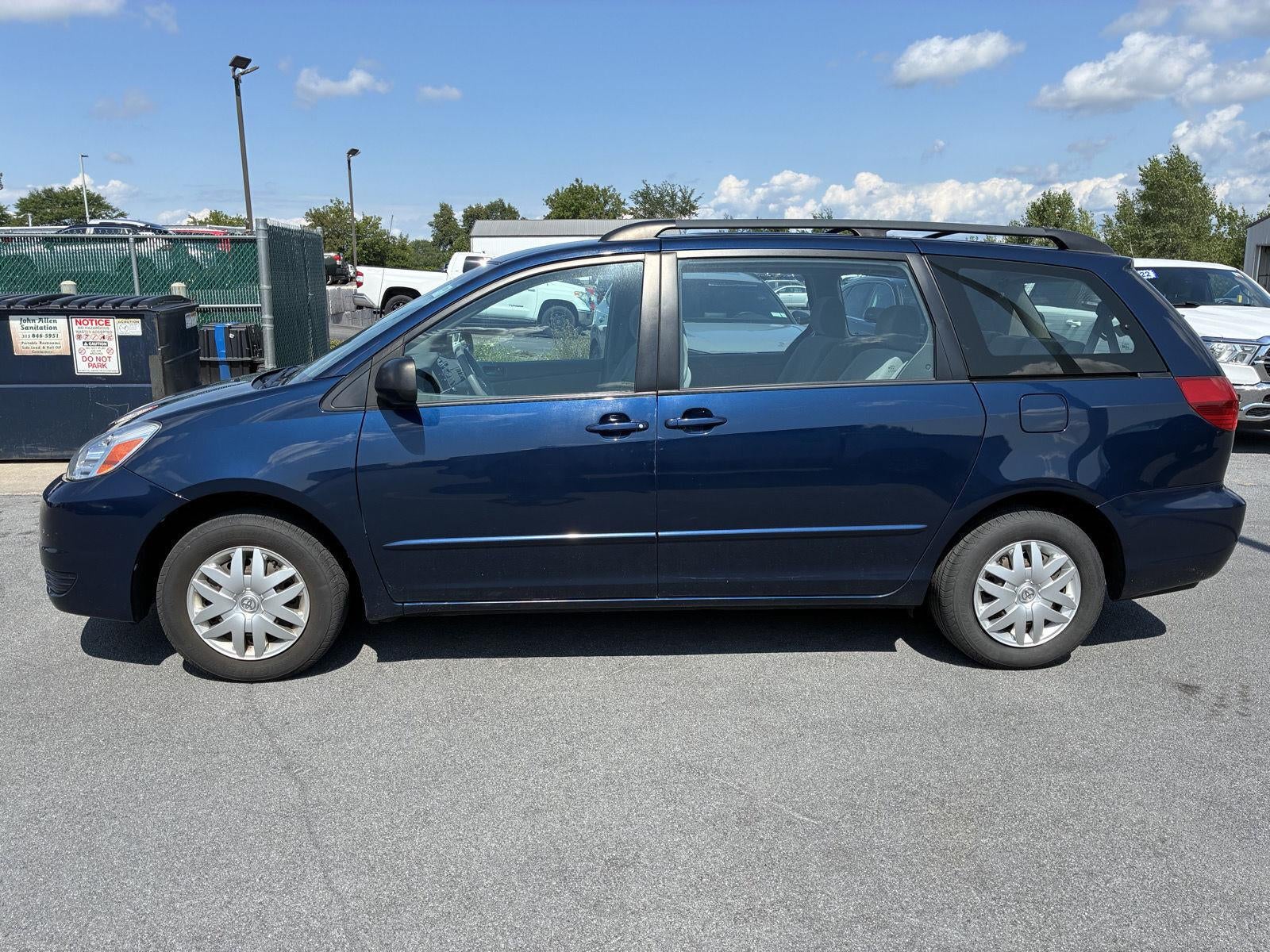2005 Toyota Sienna CE