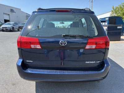 2005 Toyota Sienna CE