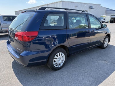 2005 Toyota Sienna CE