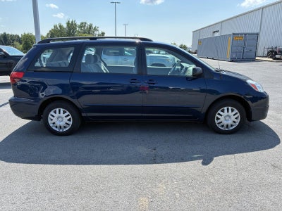 2005 Toyota Sienna CE