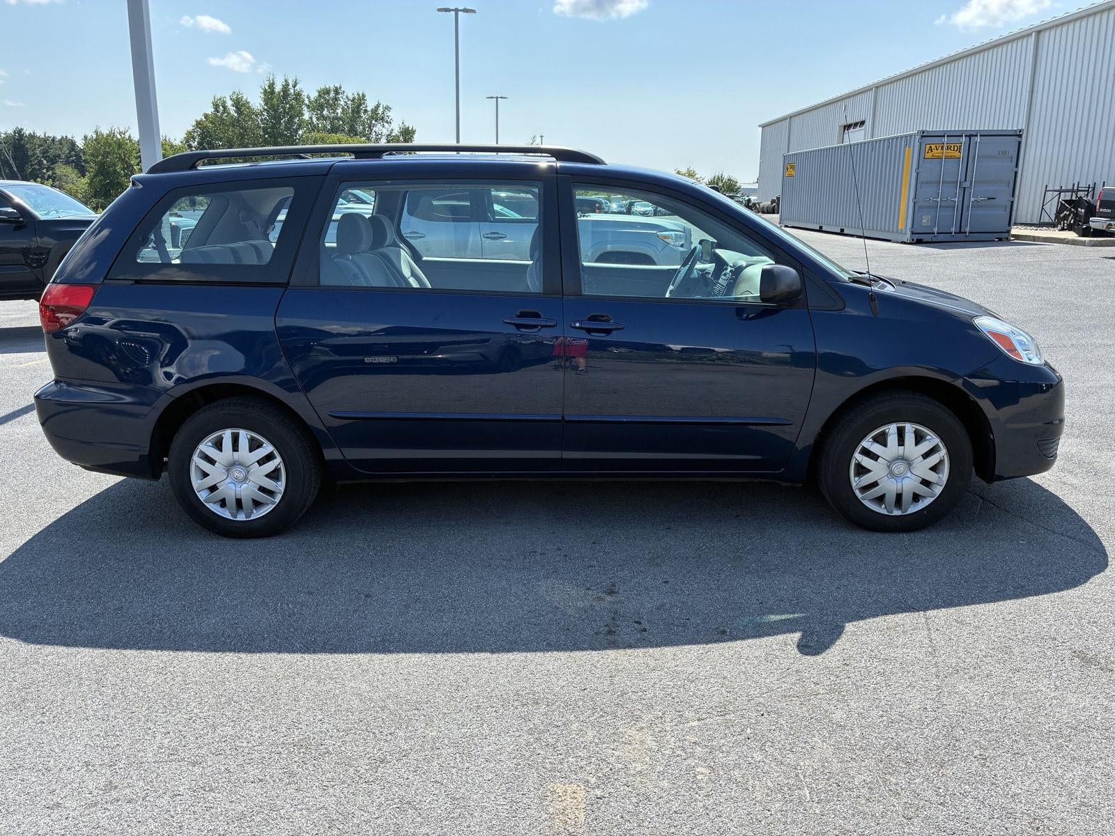 2005 Toyota Sienna CE