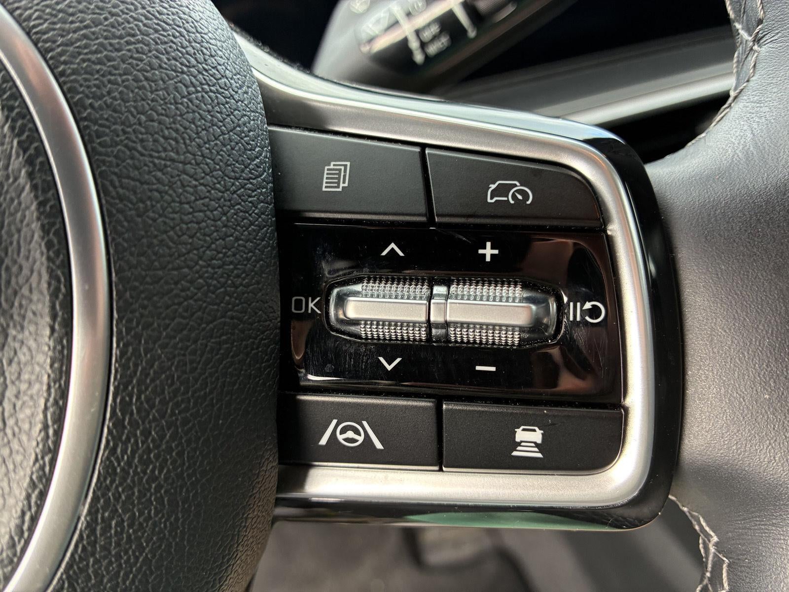 2025 Kia Sorento X-Line EX