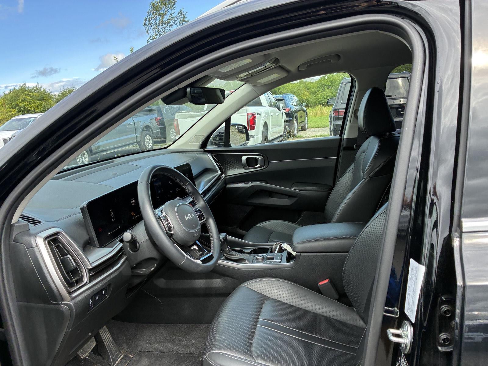 2025 Kia Sorento X-Line EX