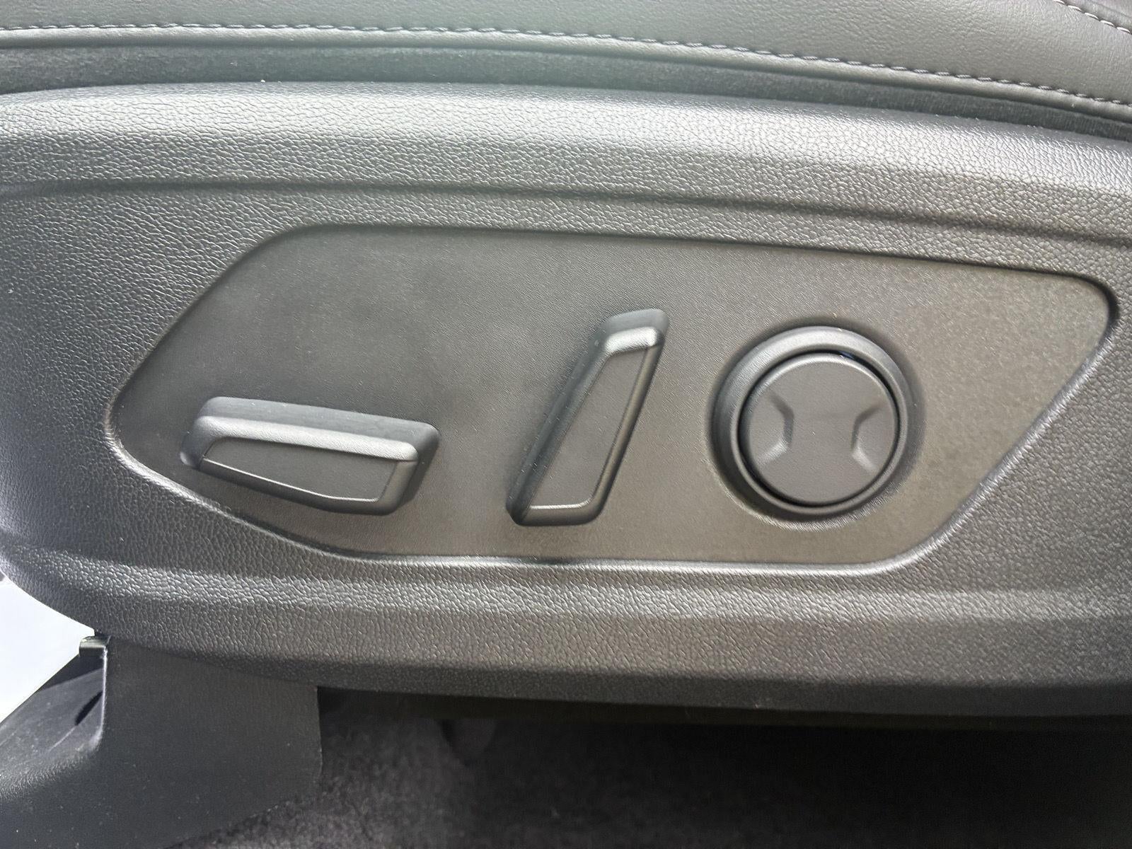 2025 Kia Sorento X-Line EX