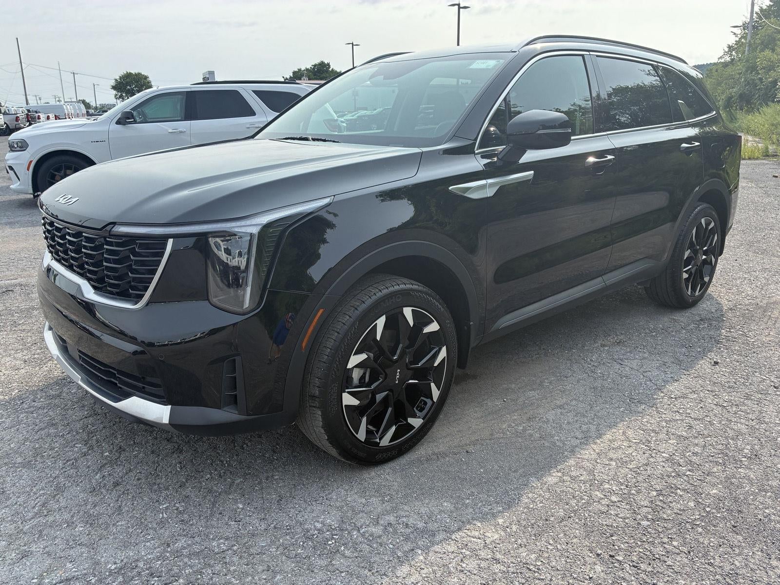 2025 Kia Sorento X-Line EX