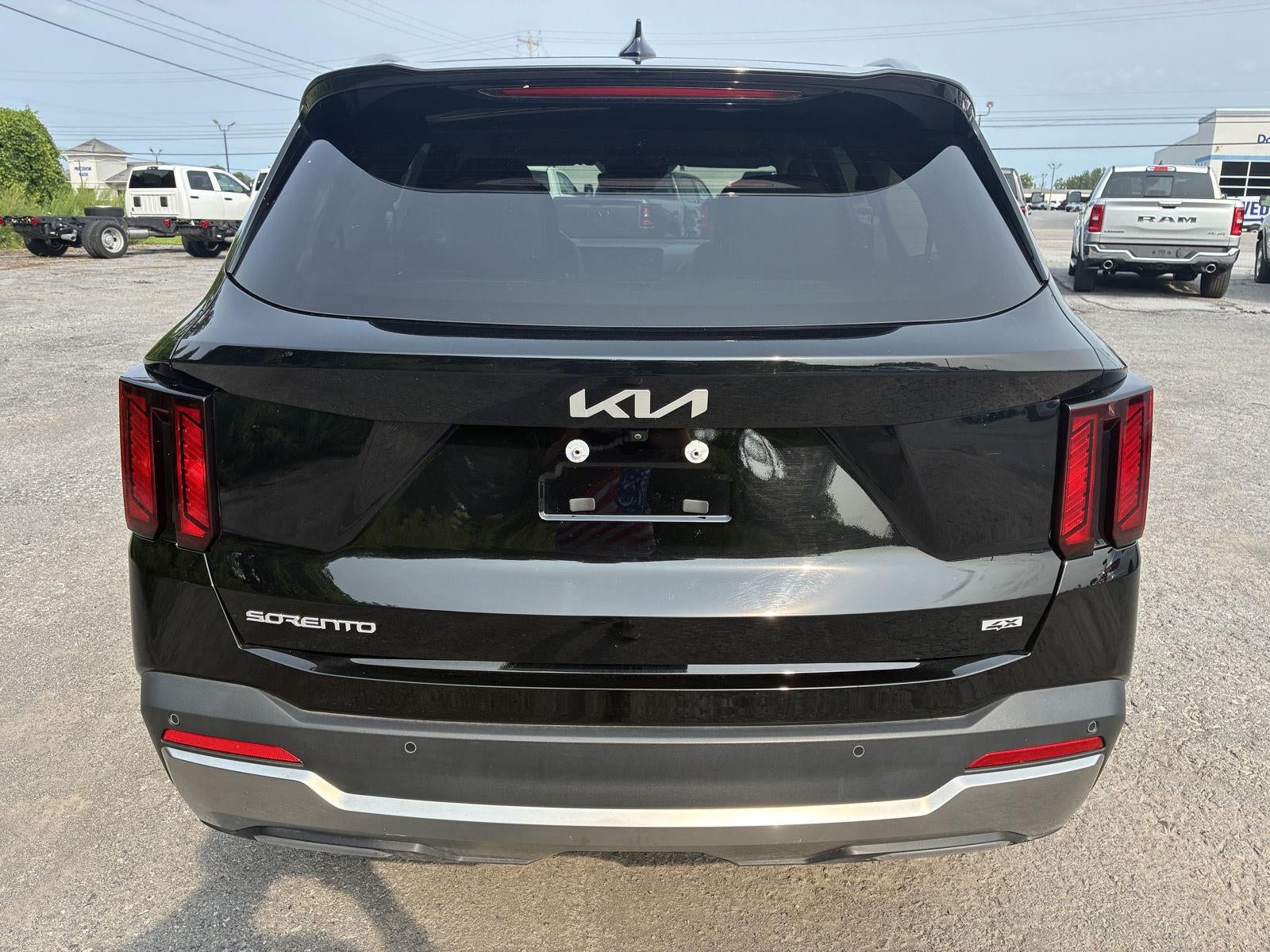 2025 Kia Sorento X-Line EX