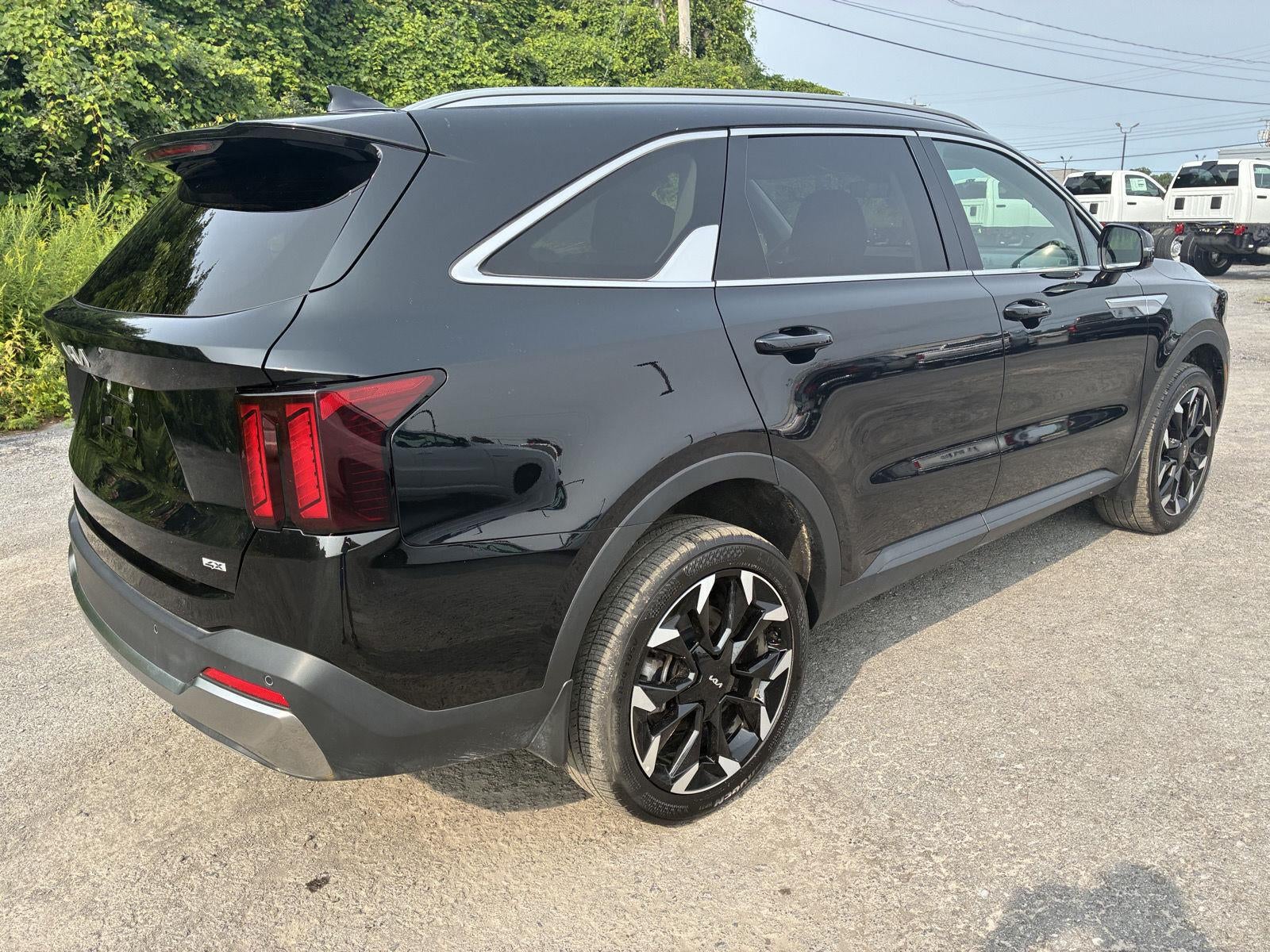 2025 Kia Sorento X-Line EX