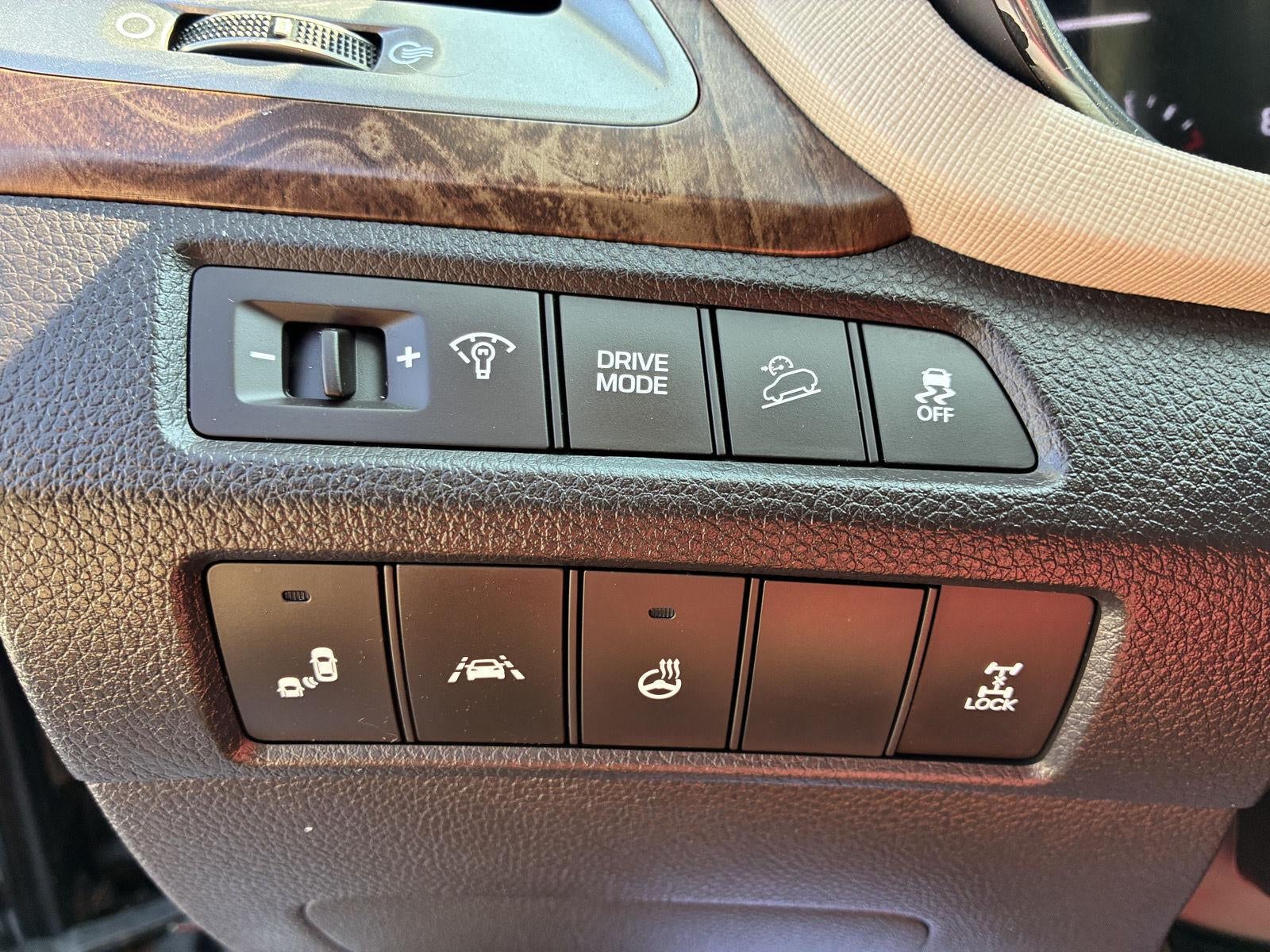 2018 Hyundai SANTA FE SPORT 2.0T Ultimate