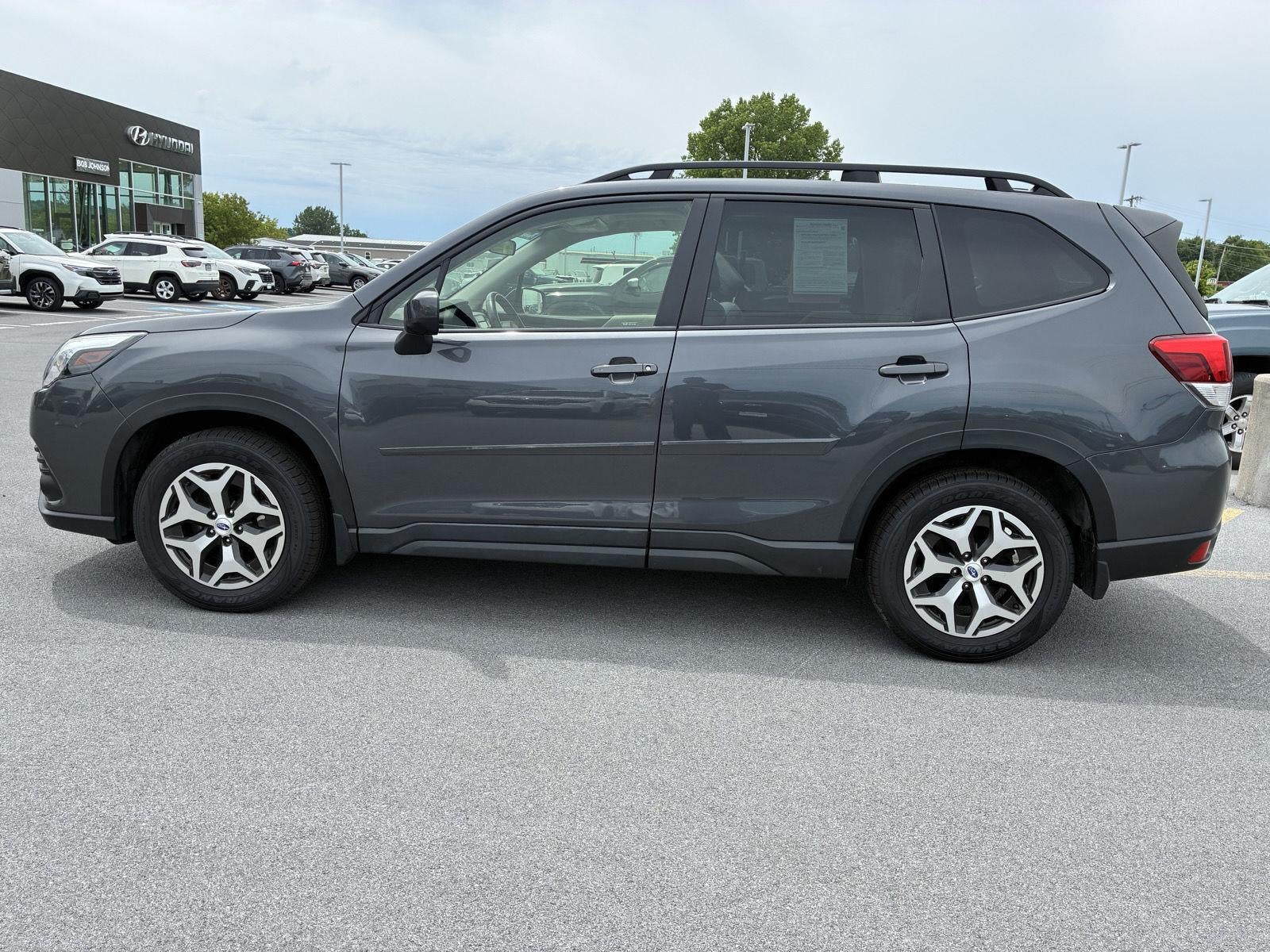 2023 Subaru Forester Premium