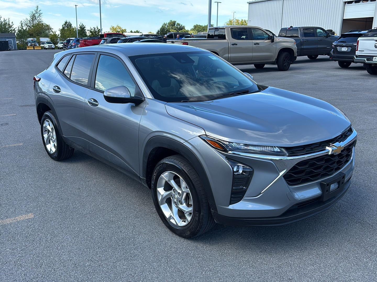 2025 Chevrolet Trax LS