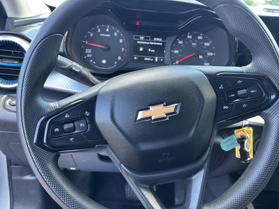 2025 Chevrolet Trax LS