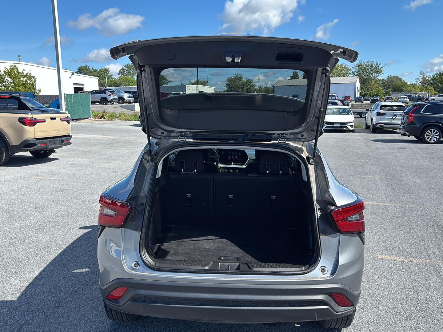 2025 Chevrolet Trax LS