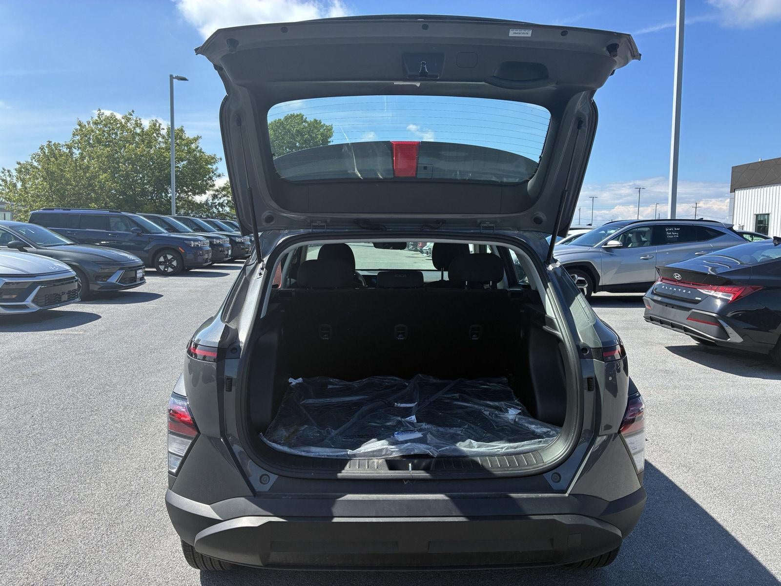 2026 Hyundai KONA SE