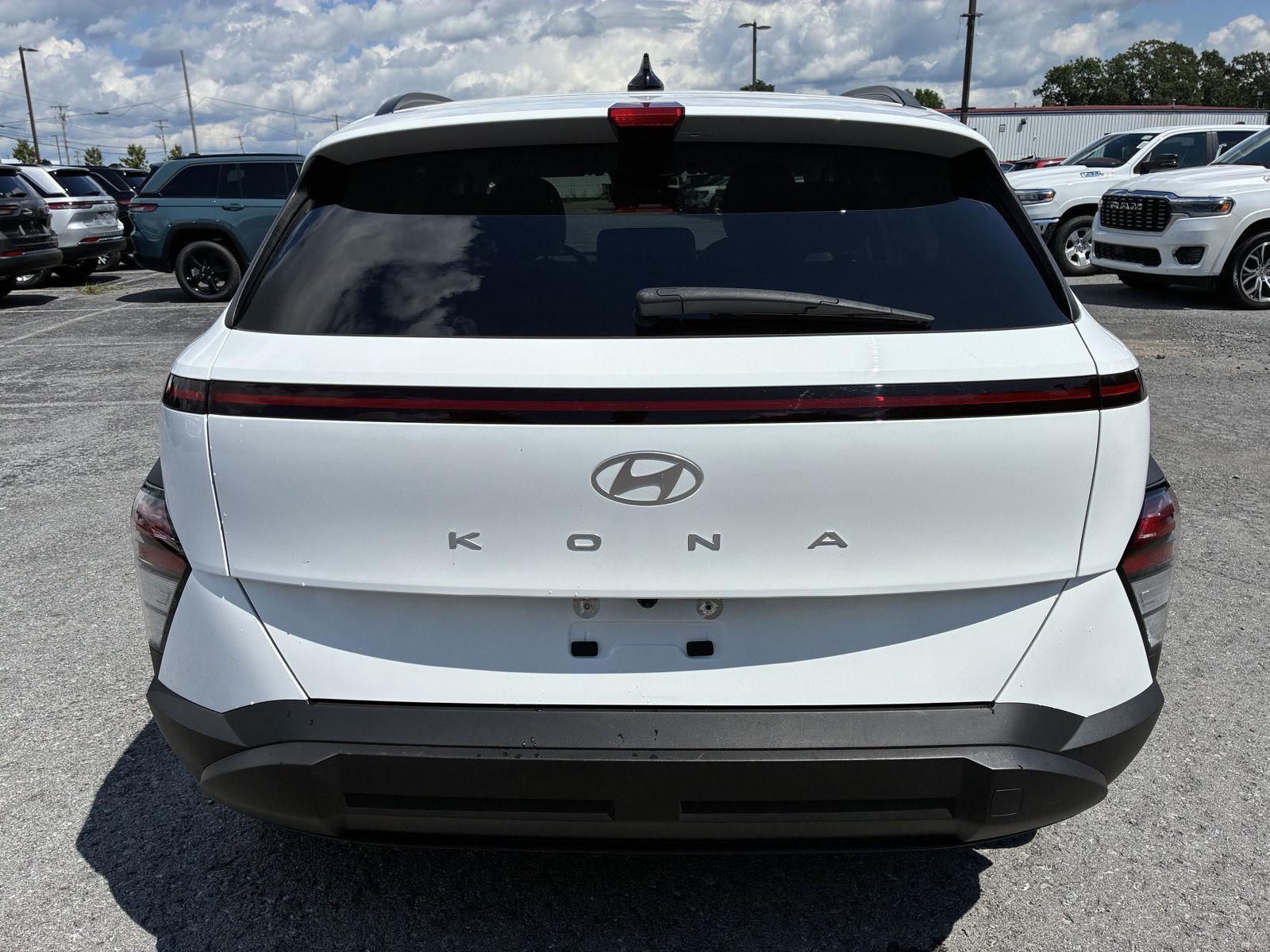 2024 Hyundai KONA SEL