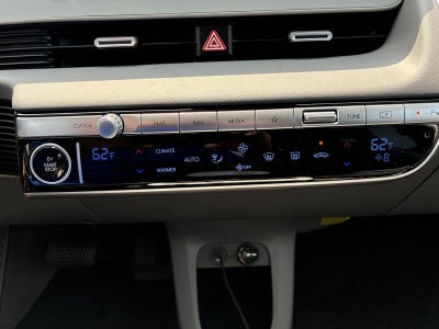 2024 Hyundai IONIQ 5 SE