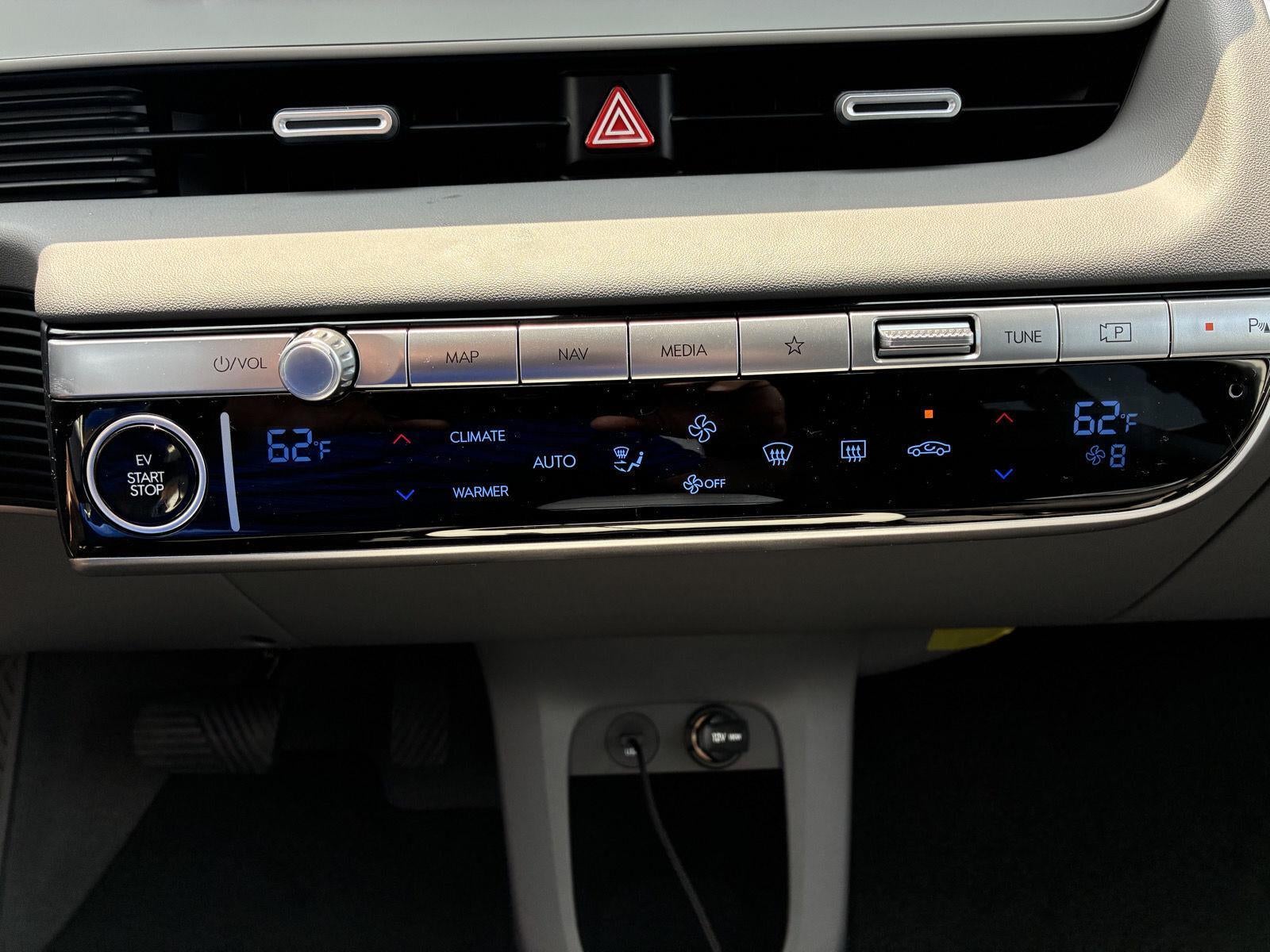 2024 Hyundai IONIQ 5 SE