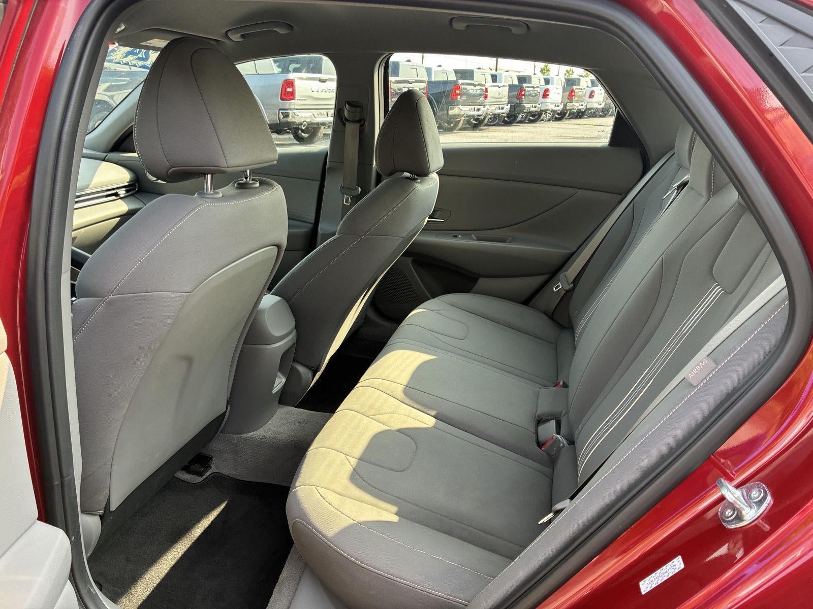 2024 Hyundai ELANTRA SEL