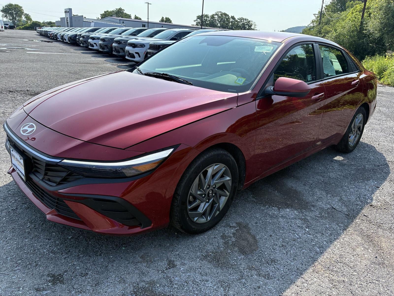2024 Hyundai ELANTRA SEL